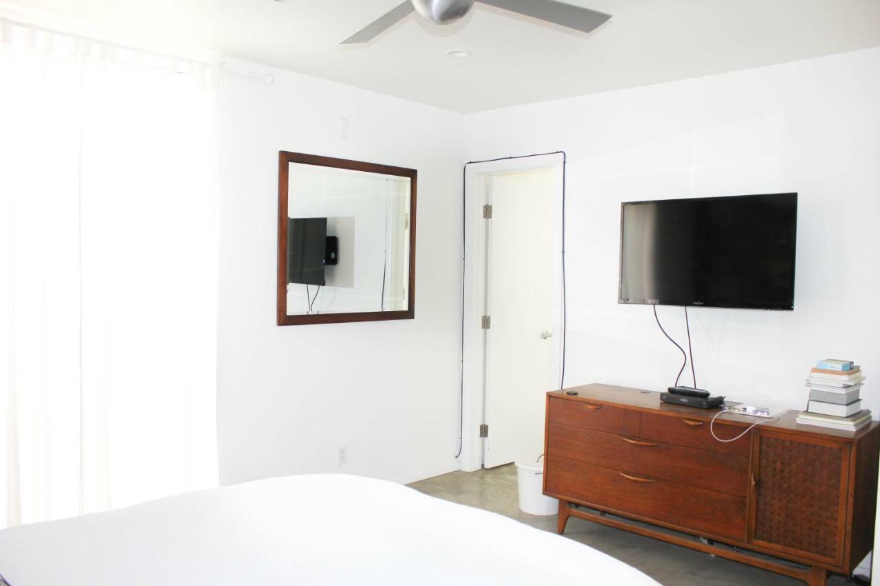 Ocean Front Vortex Female Hostel Private Rooms Free Bikes Лос-Анджелес Екстер'єр фото