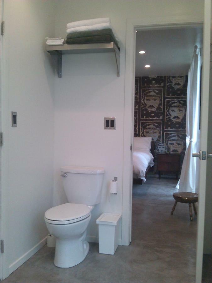 Ocean Front Vortex Female Hostel Private Rooms Free Bikes Лос-Анджелес Екстер'єр фото