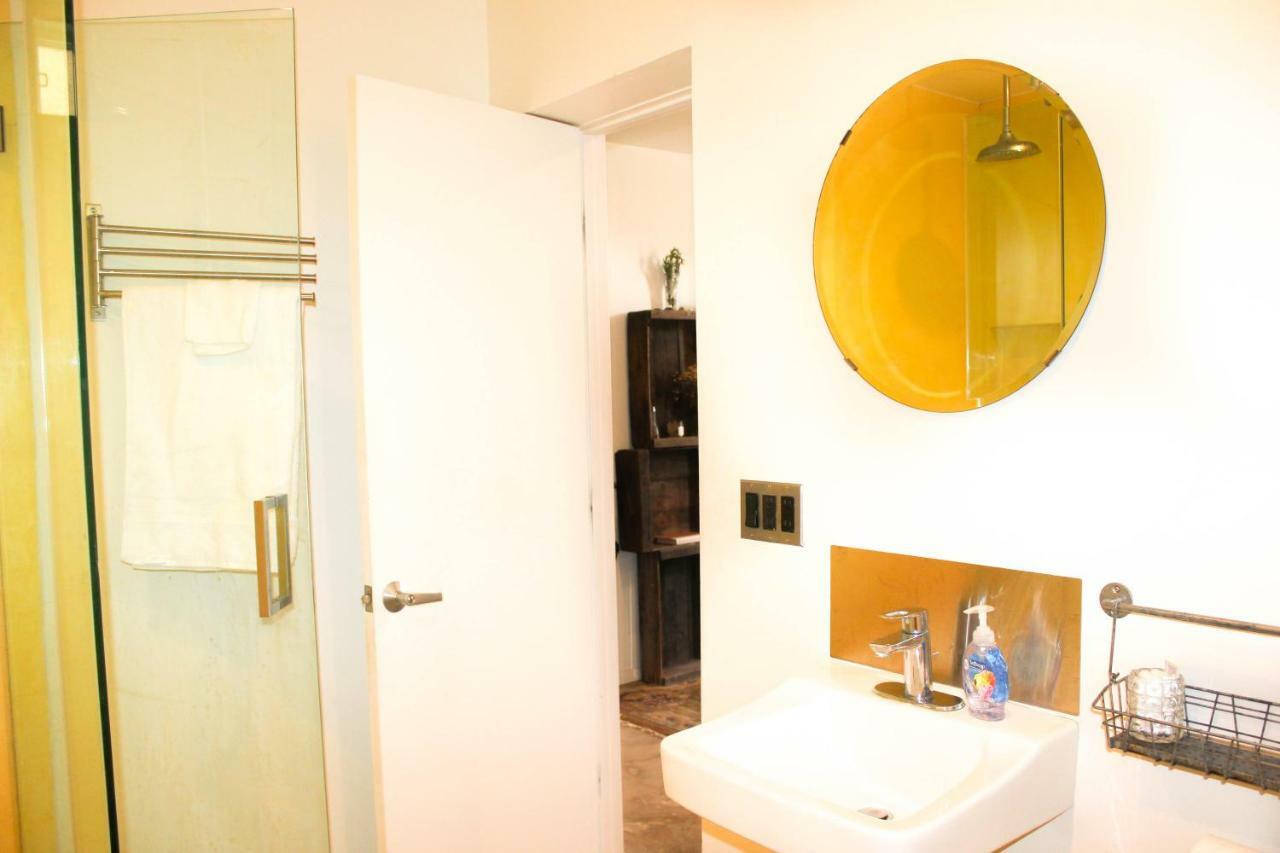 Ocean Front Vortex Female Hostel Private Rooms Free Bikes Лос-Анджелес Екстер'єр фото